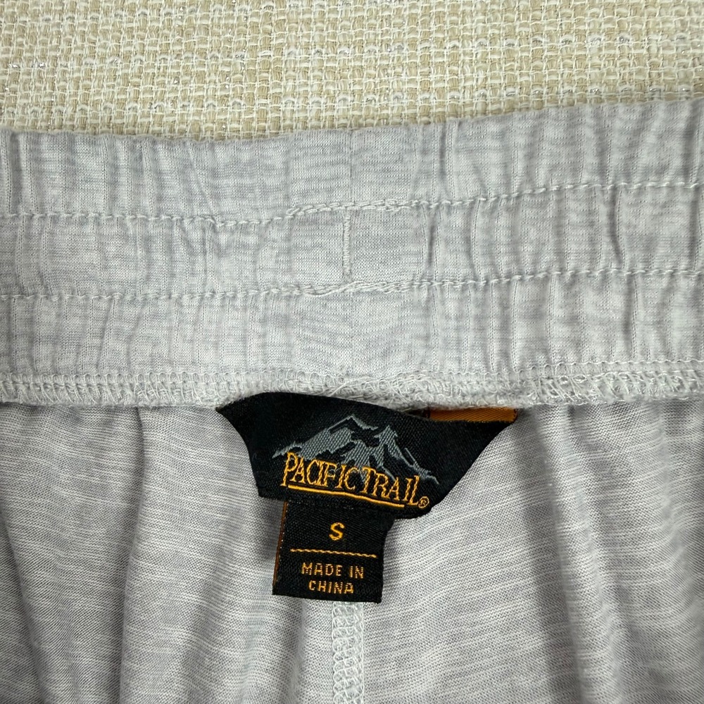 Pacific Trail Women's Pull On Cozy Shorts Elastic Waist Zipped Pocket‎ Small - Picture 4 of 7